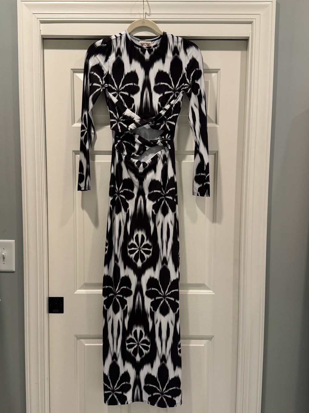 ESPECIA NWT Black & White Floral Cutout Maxi Dress